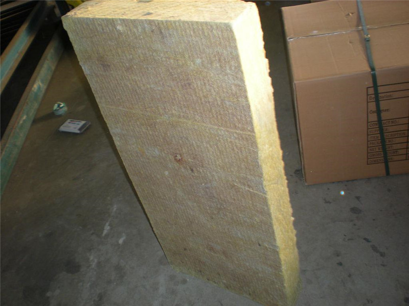 保溫巖棉復合板性能 保溫巖棉復合板性能